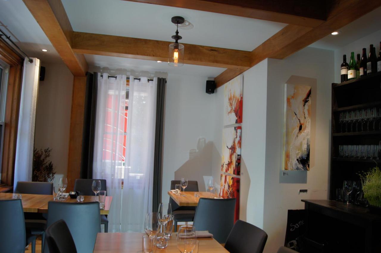Restaurant Et Gite Les Passionnes Val-David Exterior foto